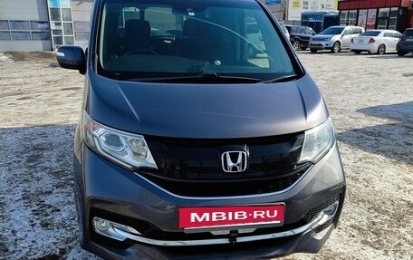 Honda Stepwgn IV, 2017 год, 1 880 000 рублей, 5 фотография