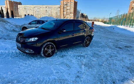 Renault Logan II, 2015 год, 655 000 рублей, 4 фотография