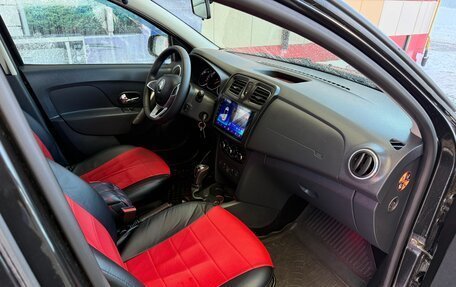 Renault Logan II, 2015 год, 655 000 рублей, 10 фотография