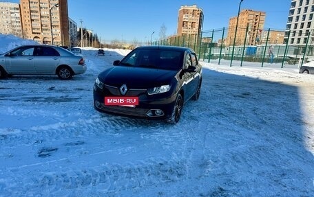 Renault Logan II, 2015 год, 655 000 рублей, 2 фотография