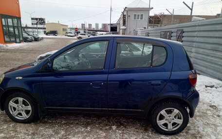 Toyota Vitz, 2000 год, 325 000 рублей, 3 фотография