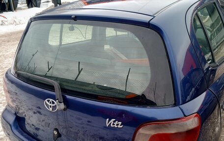 Toyota Vitz, 2000 год, 325 000 рублей, 5 фотография