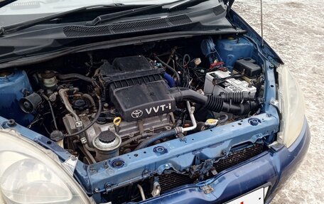 Toyota Vitz, 2000 год, 325 000 рублей, 8 фотография