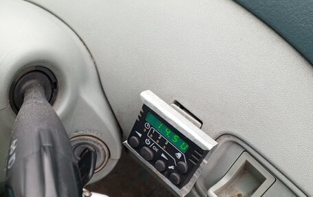 Toyota Vitz, 2000 год, 325 000 рублей, 19 фотография