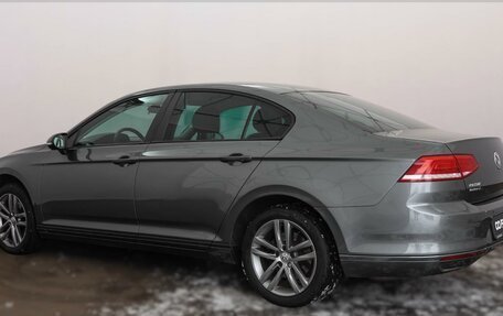 Volkswagen Passat B8 рестайлинг, 2016 год, 1 350 000 рублей, 2 фотография