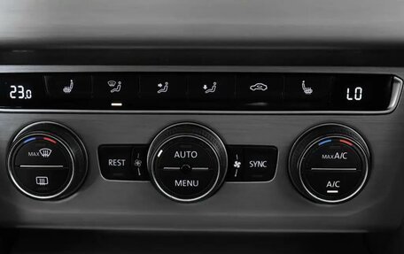 Volkswagen Passat B8 рестайлинг, 2016 год, 1 350 000 рублей, 12 фотография