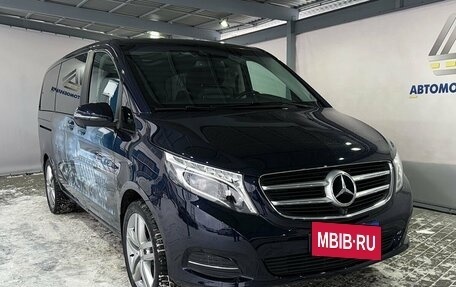 Mercedes-Benz V-Класс, 2017 год, 4 799 000 рублей, 7 фотография