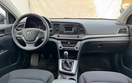 Hyundai Elantra VI рестайлинг, 2016 год, 1 375 000 рублей, 9 фотография