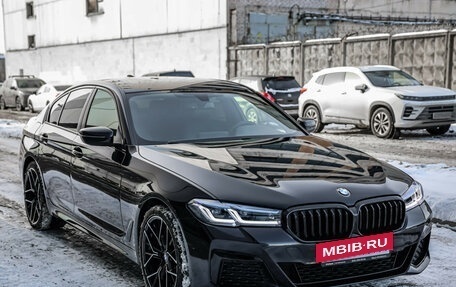 BMW 5 серия, 2019 год, 3 559 000 рублей, 6 фотография