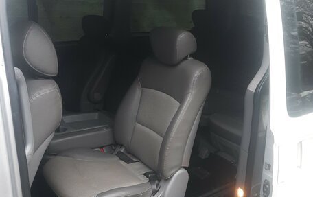 Hyundai Grand Starex Grand Starex I рестайлинг 2, 2008 год, 1 000 000 рублей, 5 фотография