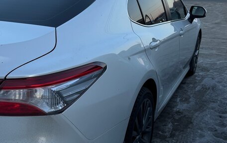 Toyota Camry, 2021 год, 2 450 000 рублей, 8 фотография