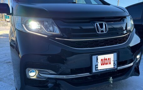 Honda Stepwgn IV, 2016 год, 2 000 000 рублей, 6 фотография