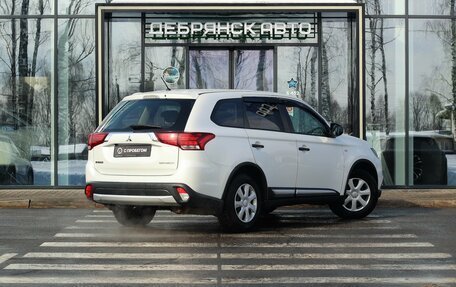Mitsubishi Outlander III рестайлинг 3, 2016 год, 1 445 000 рублей, 3 фотография