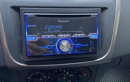 Renault Logan II, 2014 год, 699 000 рублей, 11 фотография