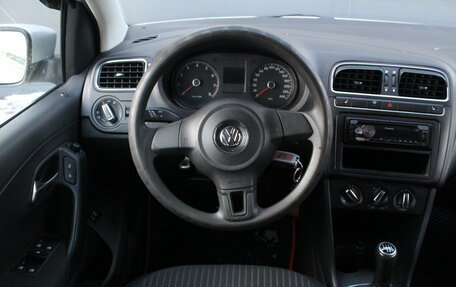 Volkswagen Polo VI (EU Market), 2010 год, 650 000 рублей, 13 фотография