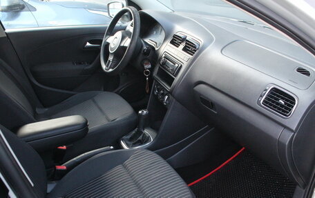 Volkswagen Polo VI (EU Market), 2010 год, 650 000 рублей, 11 фотография