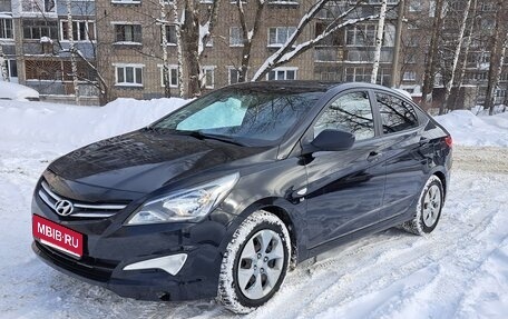 Hyundai Solaris II рестайлинг, 2014 год, 950 000 рублей, 1 фотография