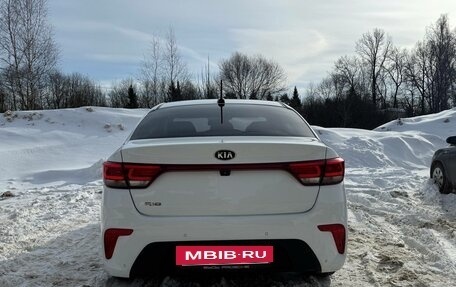 KIA Rio IV, 2017 год, 1 550 000 рублей, 4 фотография