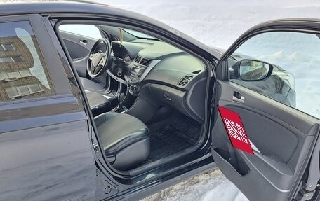 Hyundai Solaris II рестайлинг, 2014 год, 950 000 рублей, 12 фотография