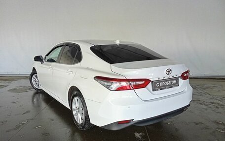 Toyota Camry, 2018 год, 2 348 000 рублей, 7 фотография