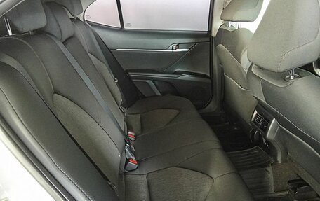 Toyota Camry, 2018 год, 2 348 000 рублей, 15 фотография