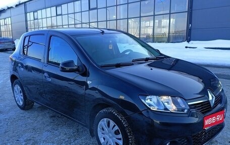 Renault Sandero II рестайлинг, 2015 год, 730 000 рублей, 1 фотография