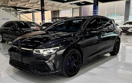 Volkswagen Golf VIII, 2022 год, 2 130 999 рублей, 1 фотография