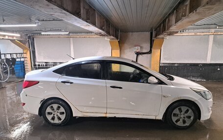 Hyundai Solaris II рестайлинг, 2016 год, 450 000 рублей, 2 фотография