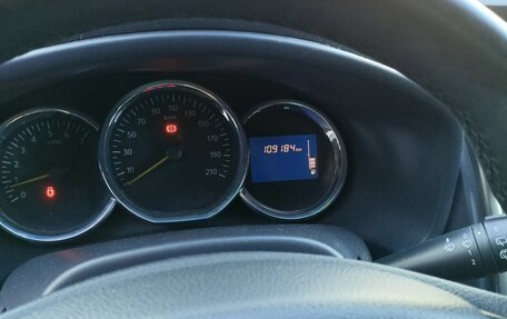 Renault Sandero II рестайлинг, 2015 год, 730 000 рублей, 13 фотография