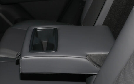 Toyota RAV4, 2025 год, 4 880 000 рублей, 20 фотография