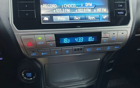 Toyota Land Cruiser Prado 150 рестайлинг 2, 2019 год, 6 350 000 рублей, 3 фотография