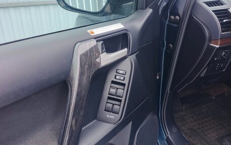 Toyota Land Cruiser Prado 150 рестайлинг 2, 2019 год, 6 350 000 рублей, 14 фотография