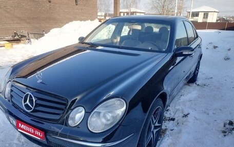 Mercedes-Benz E-Класс, 2003 год, 600 000 рублей, 2 фотография