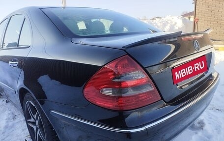 Mercedes-Benz E-Класс, 2003 год, 600 000 рублей, 4 фотография