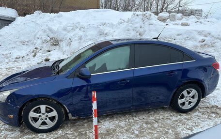 Chevrolet Cruze II, 2011 год, 600 000 рублей, 2 фотография