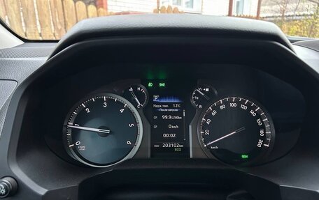 Toyota Land Cruiser Prado 150 рестайлинг 2, 2018 год, 3 900 000 рублей, 7 фотография