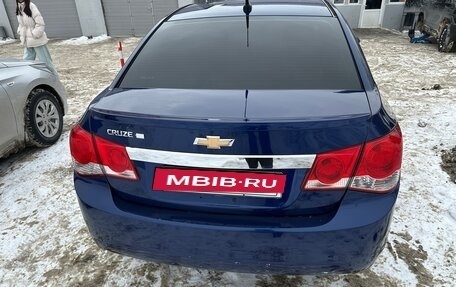 Chevrolet Cruze II, 2011 год, 600 000 рублей, 3 фотография