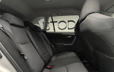 Toyota RAV4, 2020 год, 3 200 000 рублей, 23 фотография