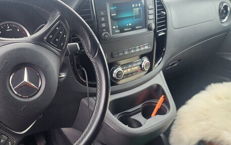 Mercedes-Benz Vito, 2021 год, 6 200 000 рублей, 11 фотография