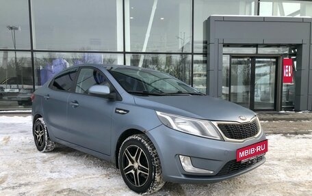 KIA Rio III рестайлинг, 2013 год, 820 000 рублей, 3 фотография