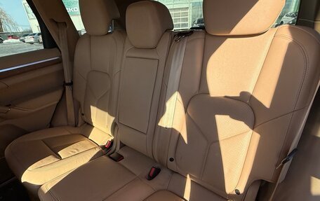 Porsche Cayenne III, 2011 год, 2 500 000 рублей, 16 фотография