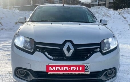 Renault Logan II, 2014 год, 580 000 рублей, 4 фотография