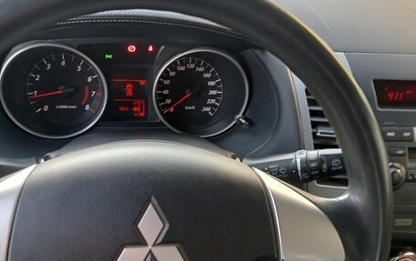 Mitsubishi Outlander III рестайлинг 3, 2011 год, 1 200 000 рублей, 6 фотография