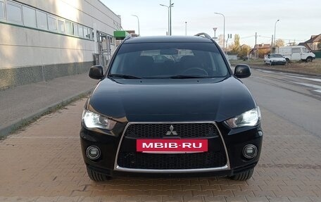 Mitsubishi Outlander III рестайлинг 3, 2011 год, 1 200 000 рублей, 2 фотография