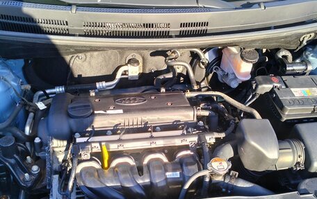 KIA Rio III рестайлинг, 2013 год, 750 000 рублей, 18 фотография