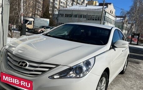 Hyundai Sonata VI, 2012 год, 1 100 000 рублей, 7 фотография