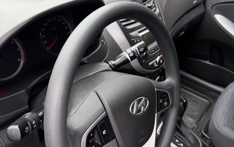 Hyundai Solaris II рестайлинг, 2016 год, 959 999 рублей, 13 фотография