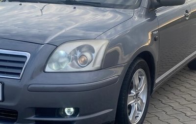 Toyota Avensis III рестайлинг, 2004 год, 699 000 рублей, 1 фотография