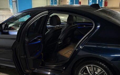 BMW 5 серия, 2018 год, 2 800 000 рублей, 15 фотография