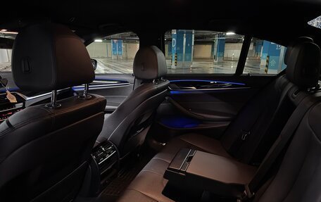 BMW 5 серия, 2018 год, 2 800 000 рублей, 16 фотография